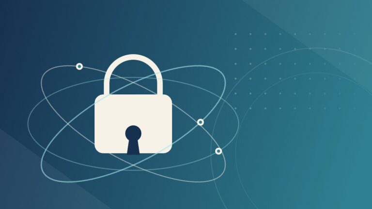 Cadenas entouré d'orbites atomiques sur un dégradé bleu nuit vers bleu-vert, symbole du chiffrement post-quantique